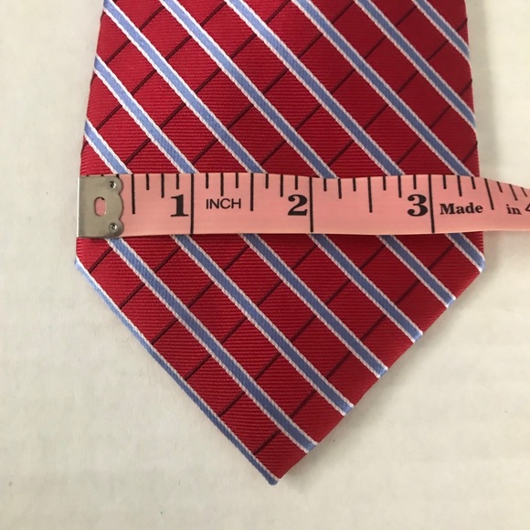 Silk Tie Stain Resistant Red Light Blue Striped Brand New Saddlebred - Picture 2 of 9